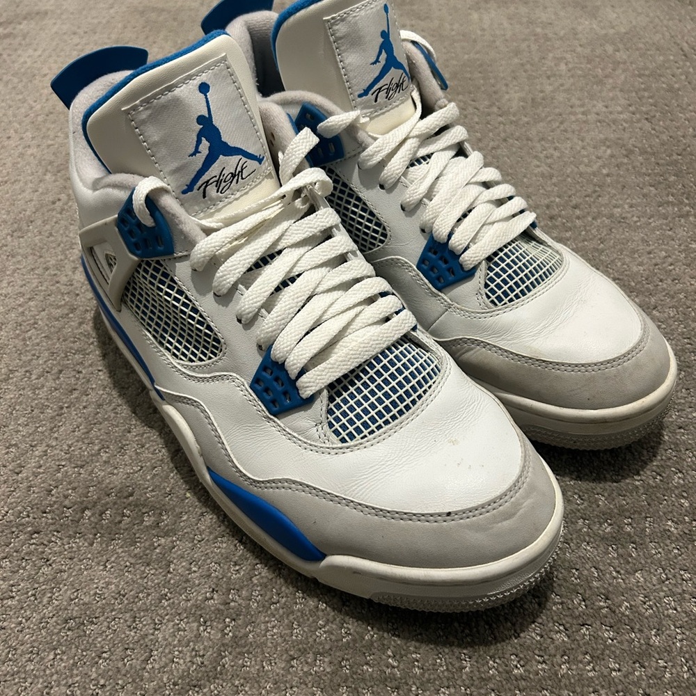 Jordan 4, military blue, lightly used, 2012 retro, no box, size 11
